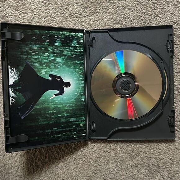 “Matrix Revolutions” 2 Disc Widescreen Edition DVDS - Picture 5 of 8